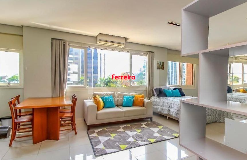 Apartamento com 42m² no bairro Petrópolis, Porto Alegre/RS.