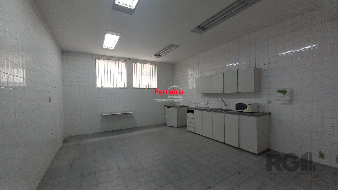 i8619hx9h51483ORF98O_322311368d3e7856359f.jpg