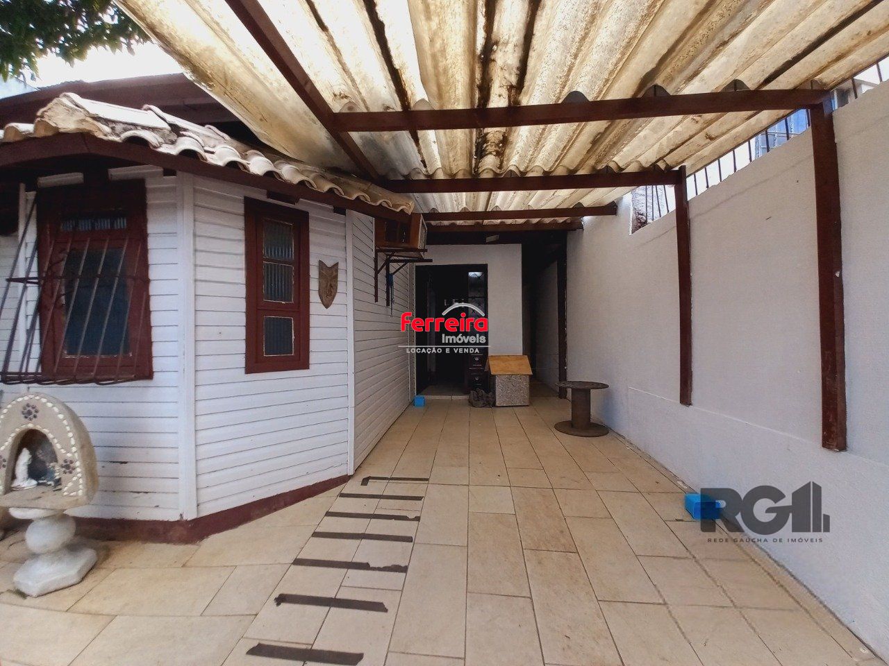 Casa com 83m² localizada no bairro São Geraldo em Porto Alegre/RS.