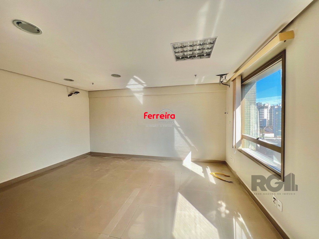 Sala Comercial, à venda, 36 m², Petrópolis - Porto Alegre — foto 4
