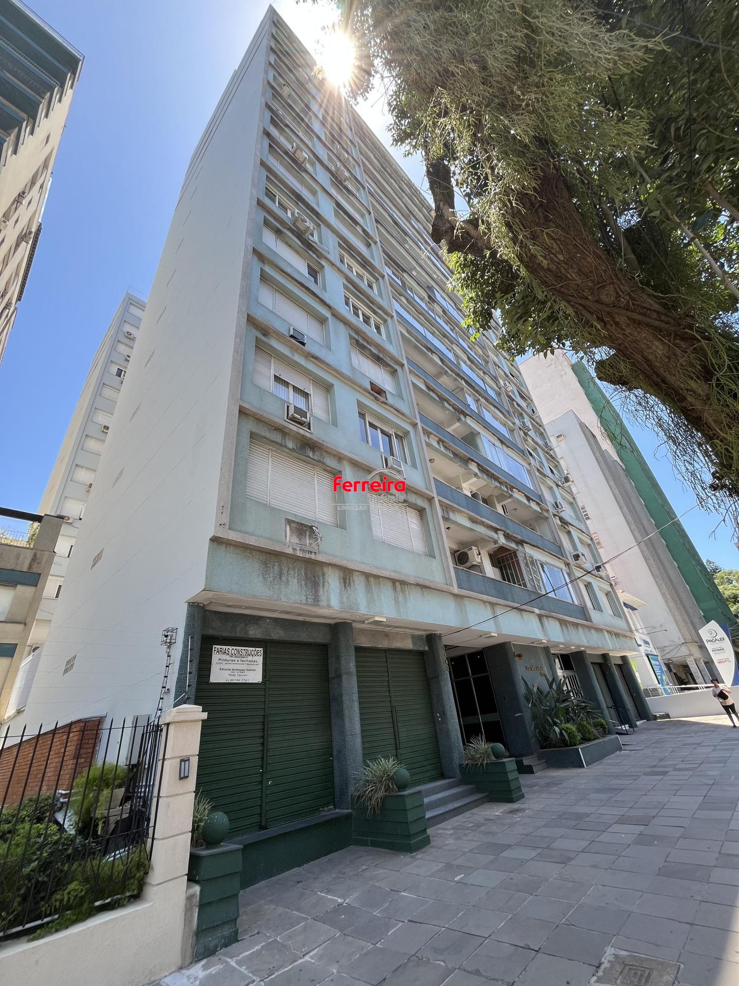 Apartamento de 3 quartos, suíte e 1 vaga de garagem no bairro Independência POA