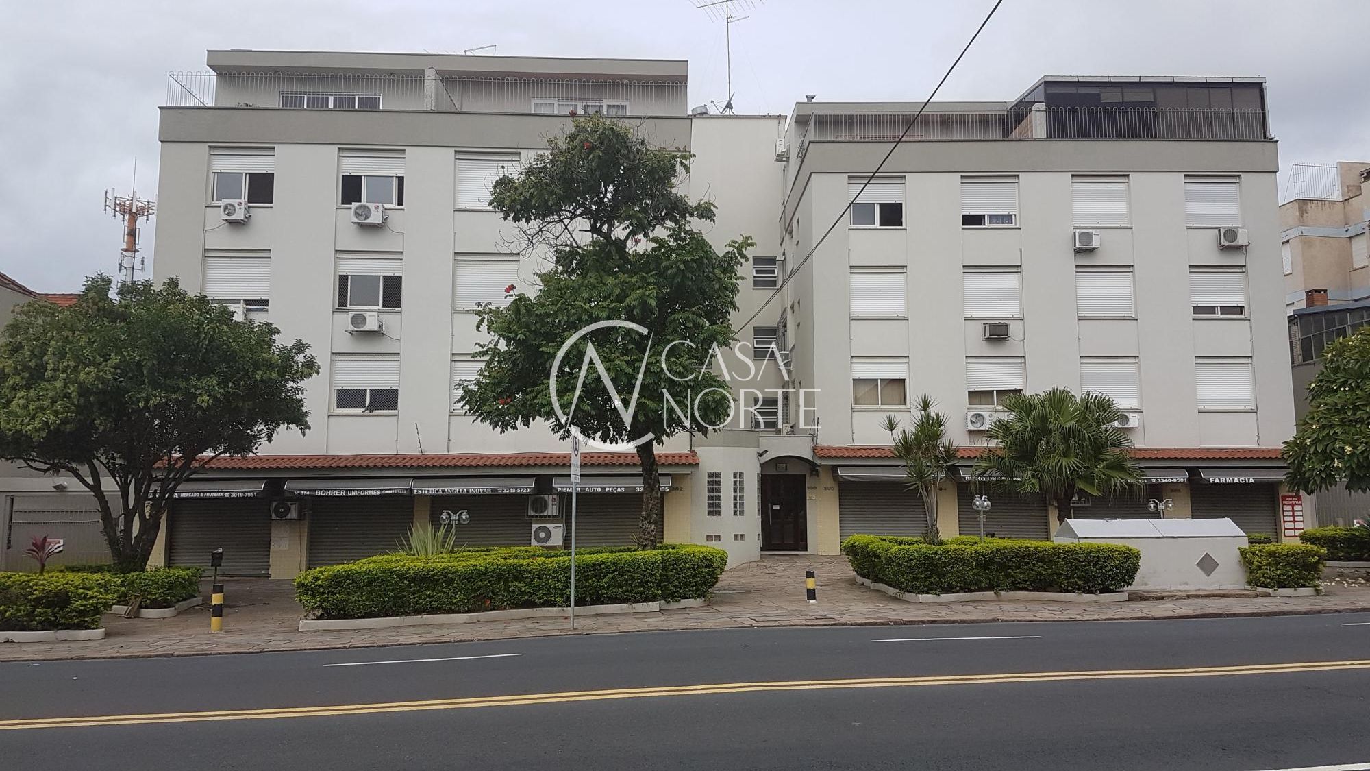 Apartamento à venda com 1 quarto, 42m², Avenida do Forte no bairro Vila Ipiranga em Porto Alegre