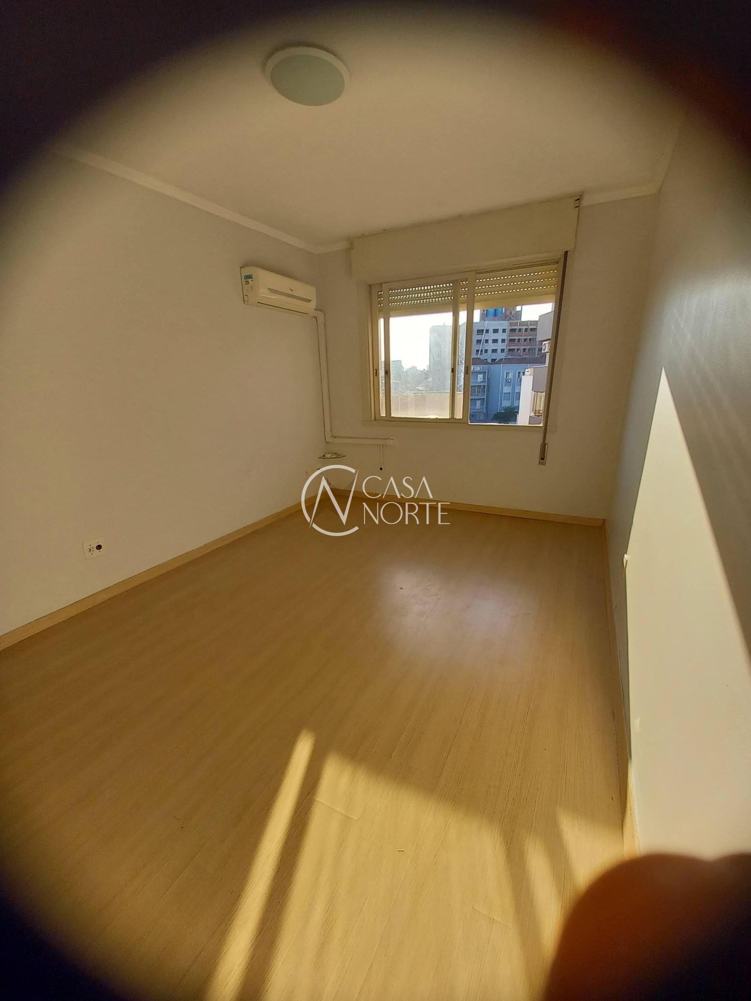 Apartamento à venda com 2 quartos, 78m², 1 vaga, Rua João Guimarães no bairro Santa Cecília em Porto Alegre