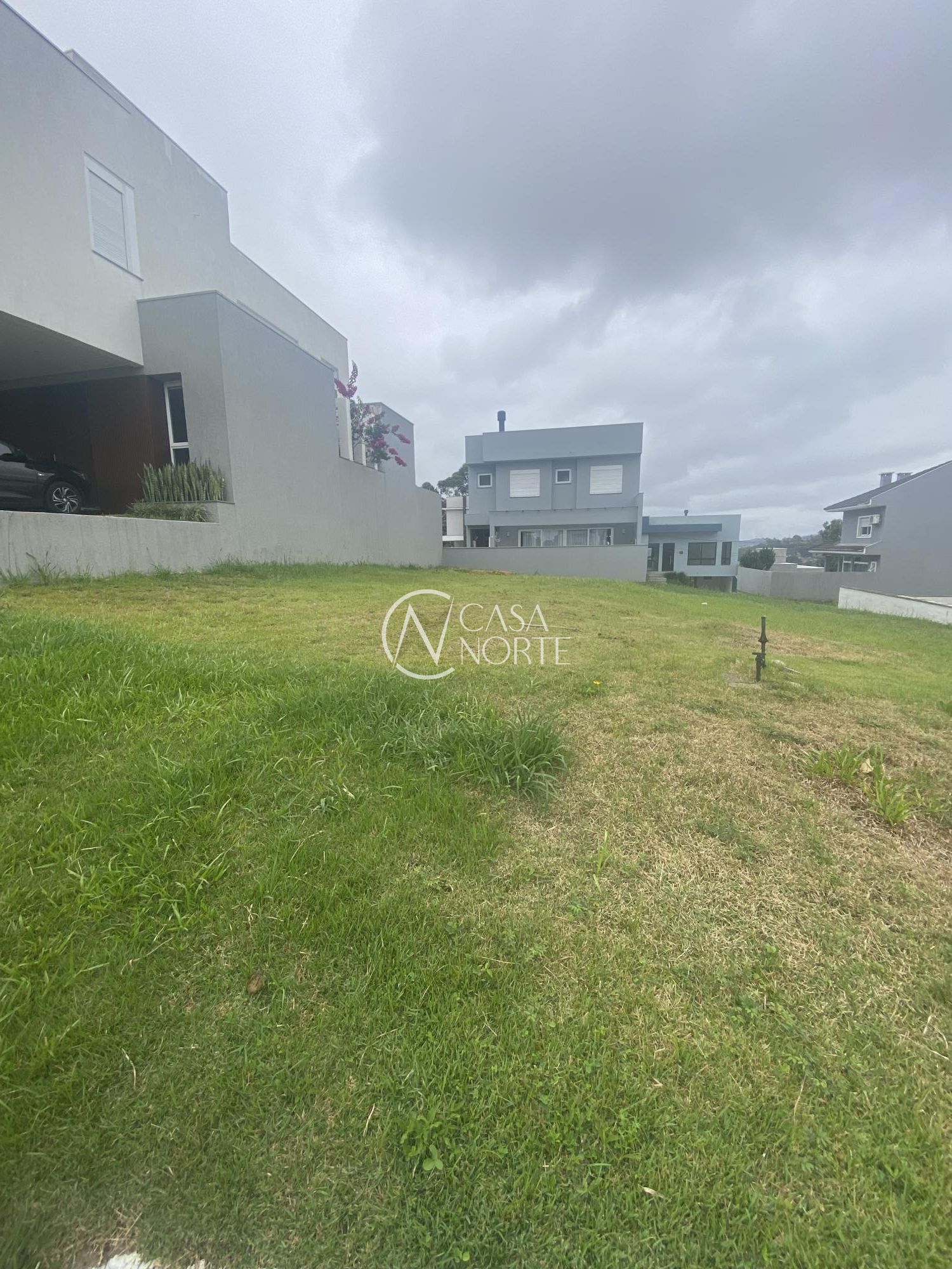 Terreno à venda  com 271m², Avenida Altos do Santa Rita no bairro Aberta dos Morros em Porto Alegre