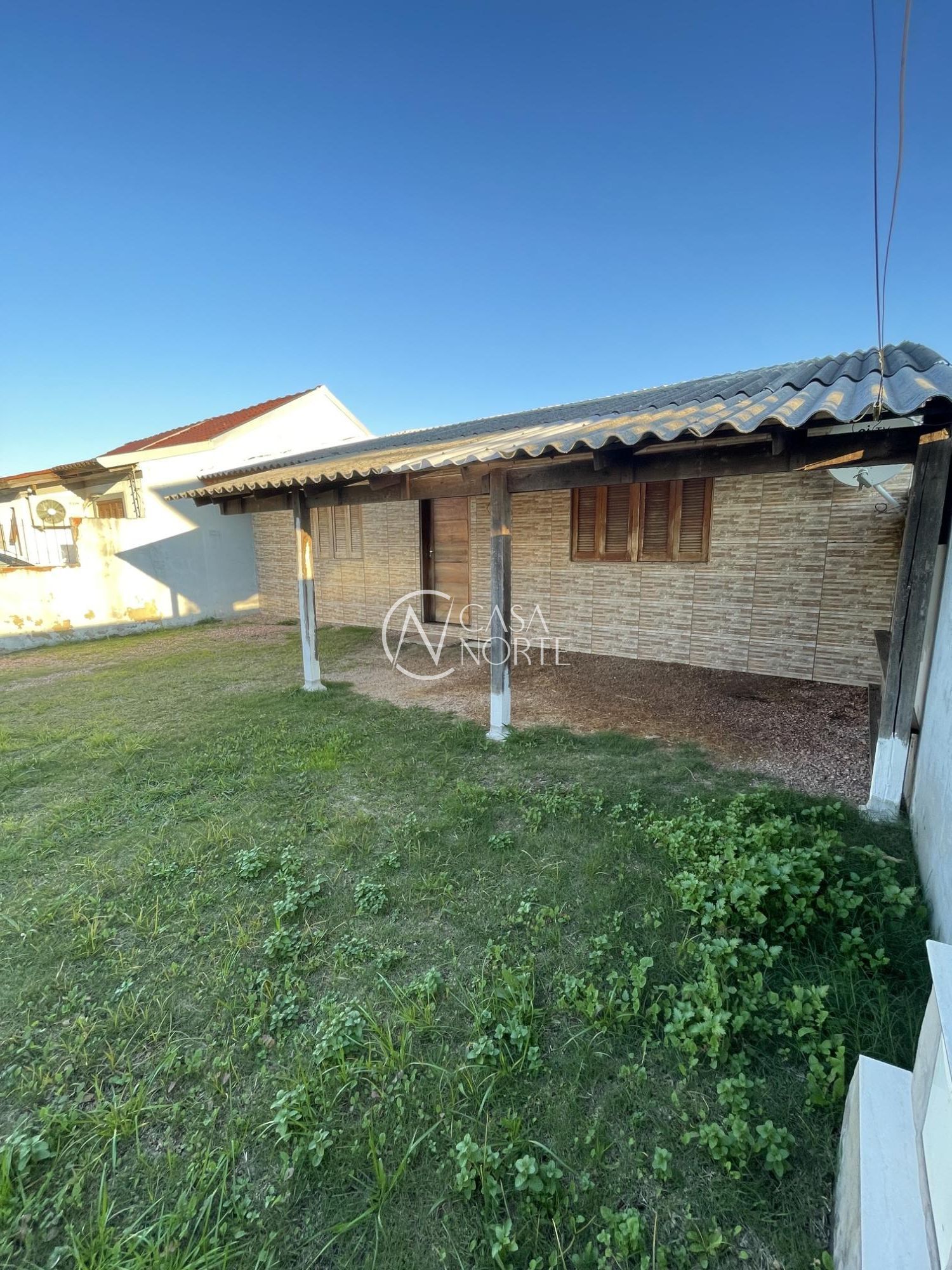 Casa à venda com 2 quartos, 65m², 2 vagas, Rua Adalberto Garcia no bairro Hípica em Porto Alegre