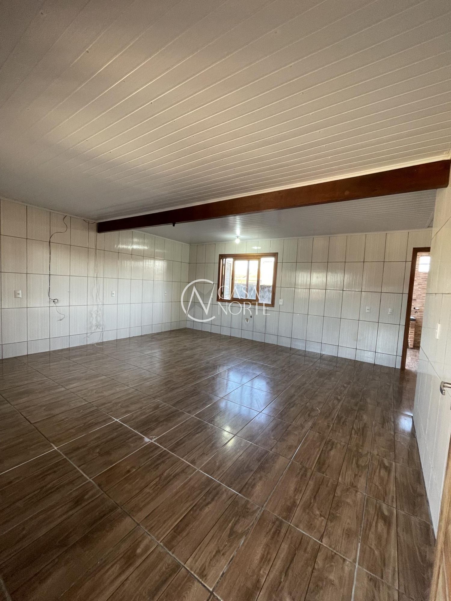 Casa à venda com 2 quartos, 65m², 2 vagas, Rua Adalberto Garcia no bairro Hípica em Porto Alegre