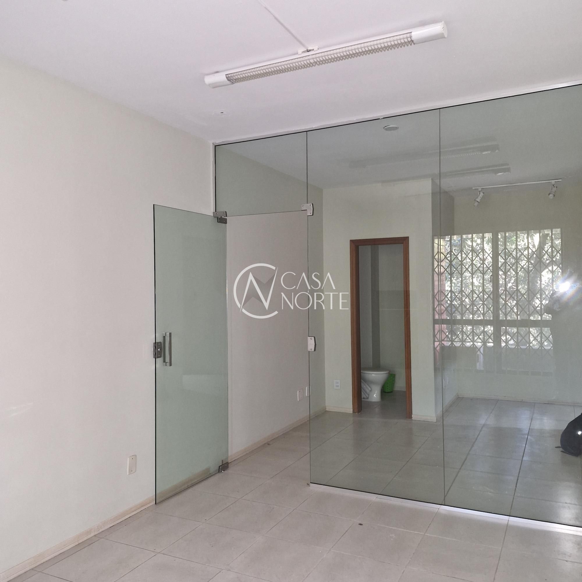 Sala Comercial à venda com 1 quarto, 34m², 1 vaga, Rua Felipe Neri no bairro Auxiliadora em Porto Alegre