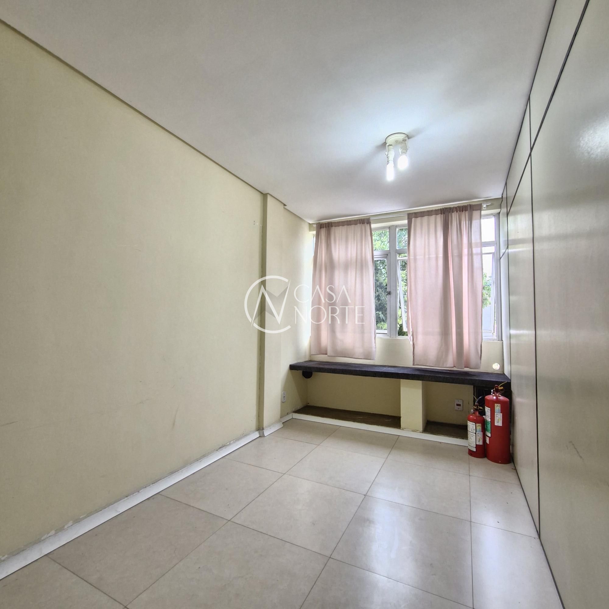 Sala Comercial à venda com 3 quartos, 73m², Rua Barão do Triunfo no bairro Menino Deus em Porto Alegre