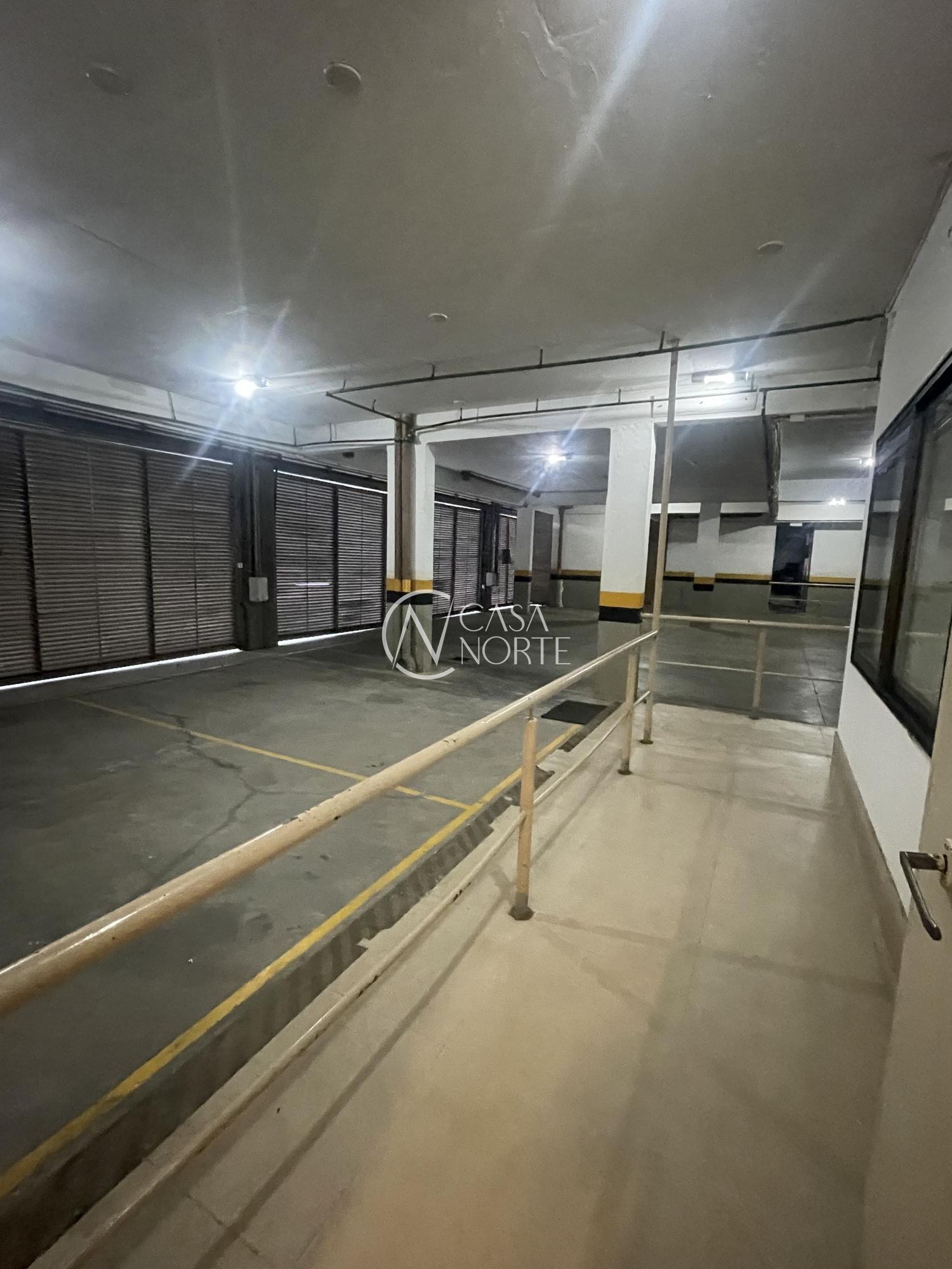 Sala Comercial à venda com 1 quarto, 56m², 1 vaga, Avenida Aureliano de Figueiredo Pinto no bairro Praia de Belas em Porto Alegre