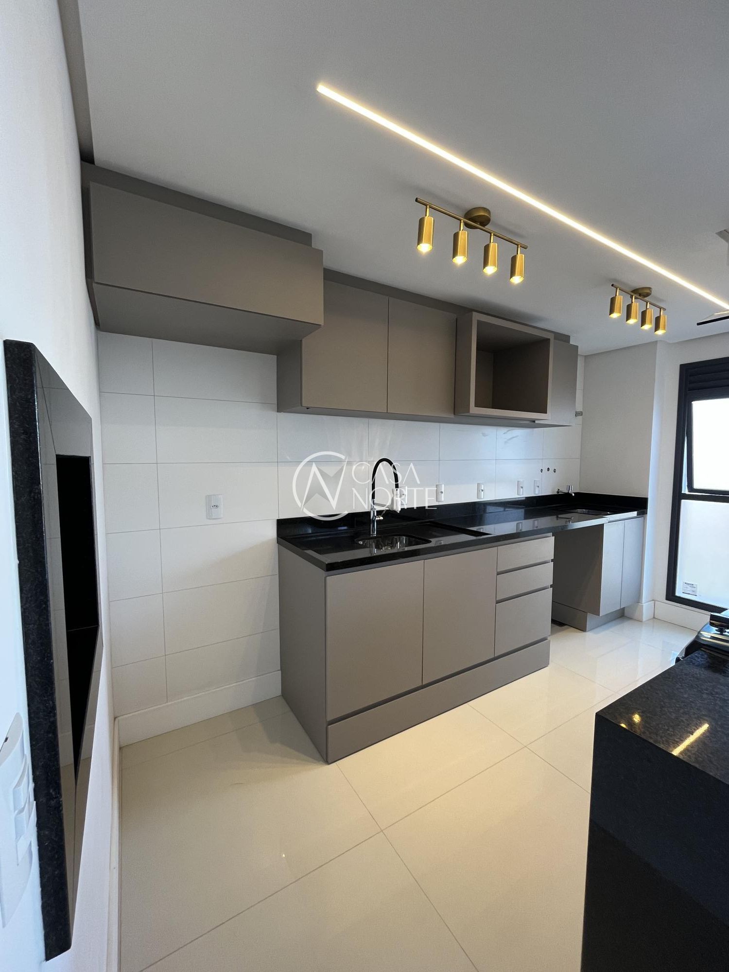 Apartamento à venda com 3 quartos, 79m², 1 suíte, 1 vaga, Valparaíso no bairro Jardim Botânico em Porto Alegre