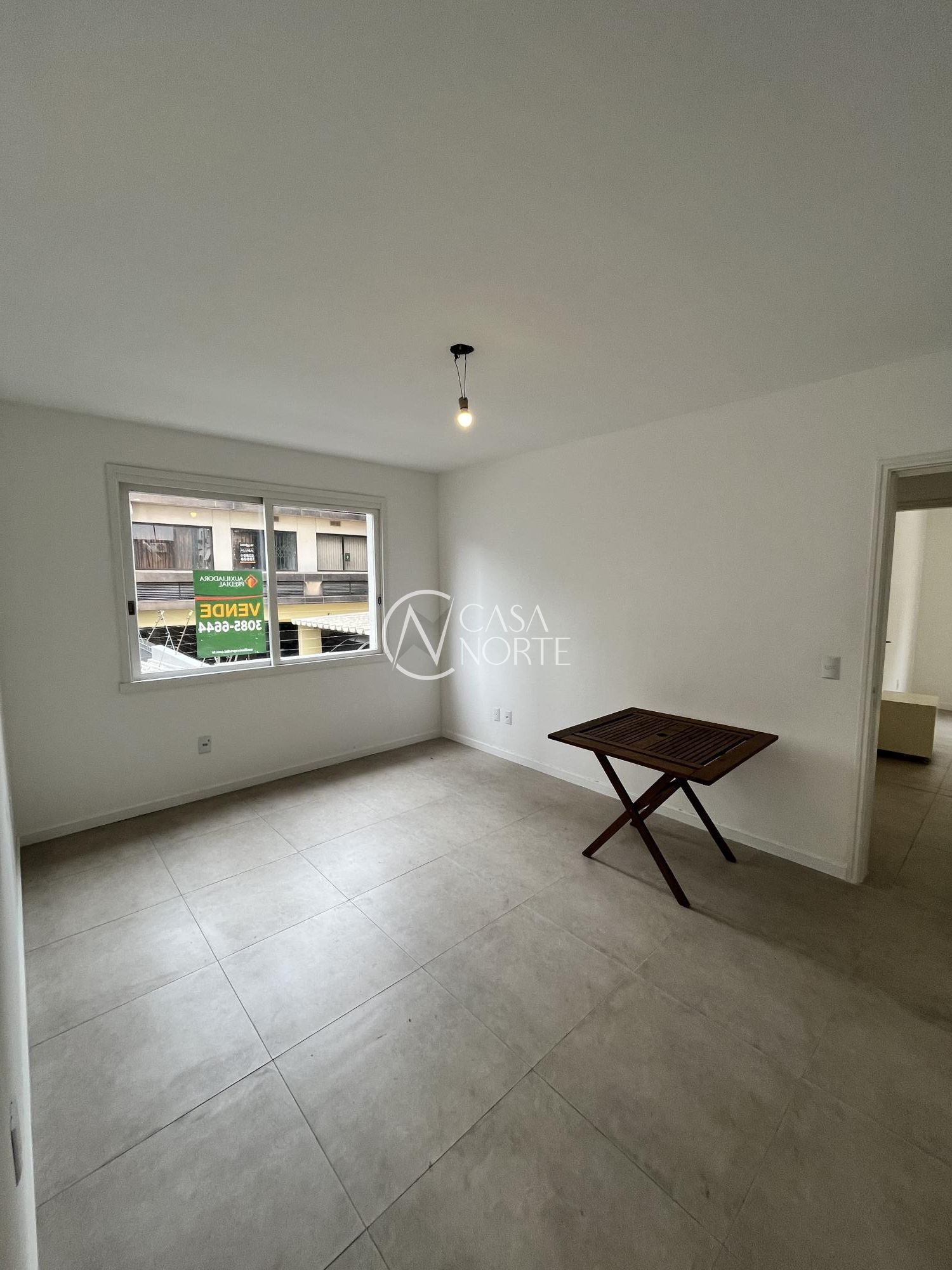 Apartamento à venda com 2 quartos, 74m², 1 vaga, Rua Felipe de Oliveira no bairro Petrópolis em Porto Alegre