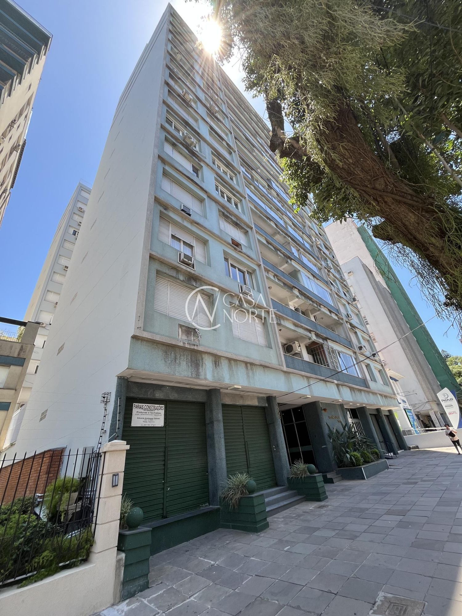 Apartamento à venda com 3 quartos, 135m², 1 suíte, 1 vaga, Avenida Independência no bairro Independência em Porto Alegre