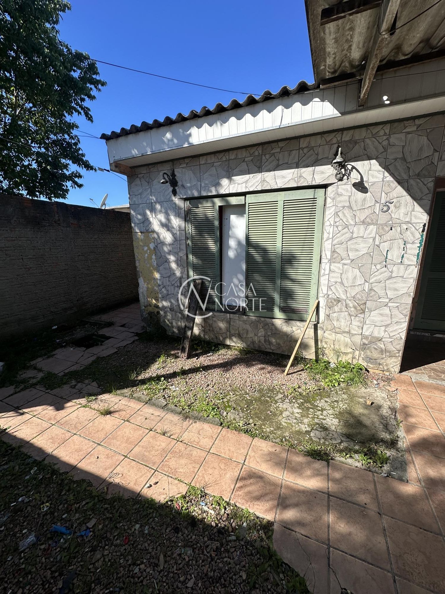 Casa à venda com 2 quartos, 85m², 2 vagas, Rua Manoel Faria da Rosa Primo no bairro Restinga em Porto Alegre