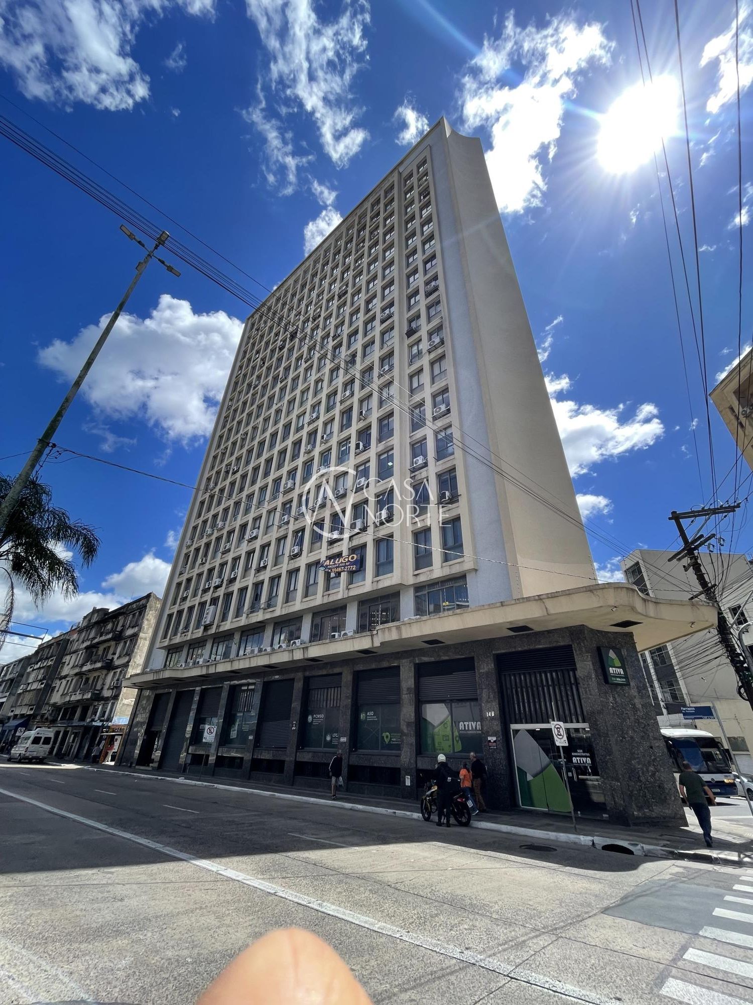 Conjunto Comercial à venda com 3 quartos, 255m², Avenida Farrapos no bairro Floresta em Porto Alegre