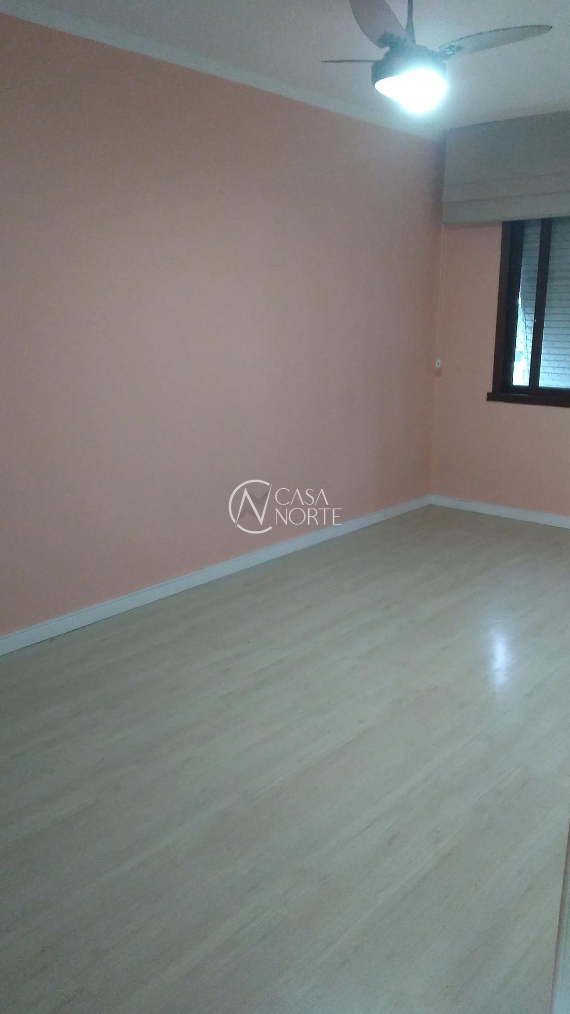 Apartamento à venda com 2 quartos, 70m², Rua Alberto Silva no bairro Vila Ipiranga em Porto Alegre