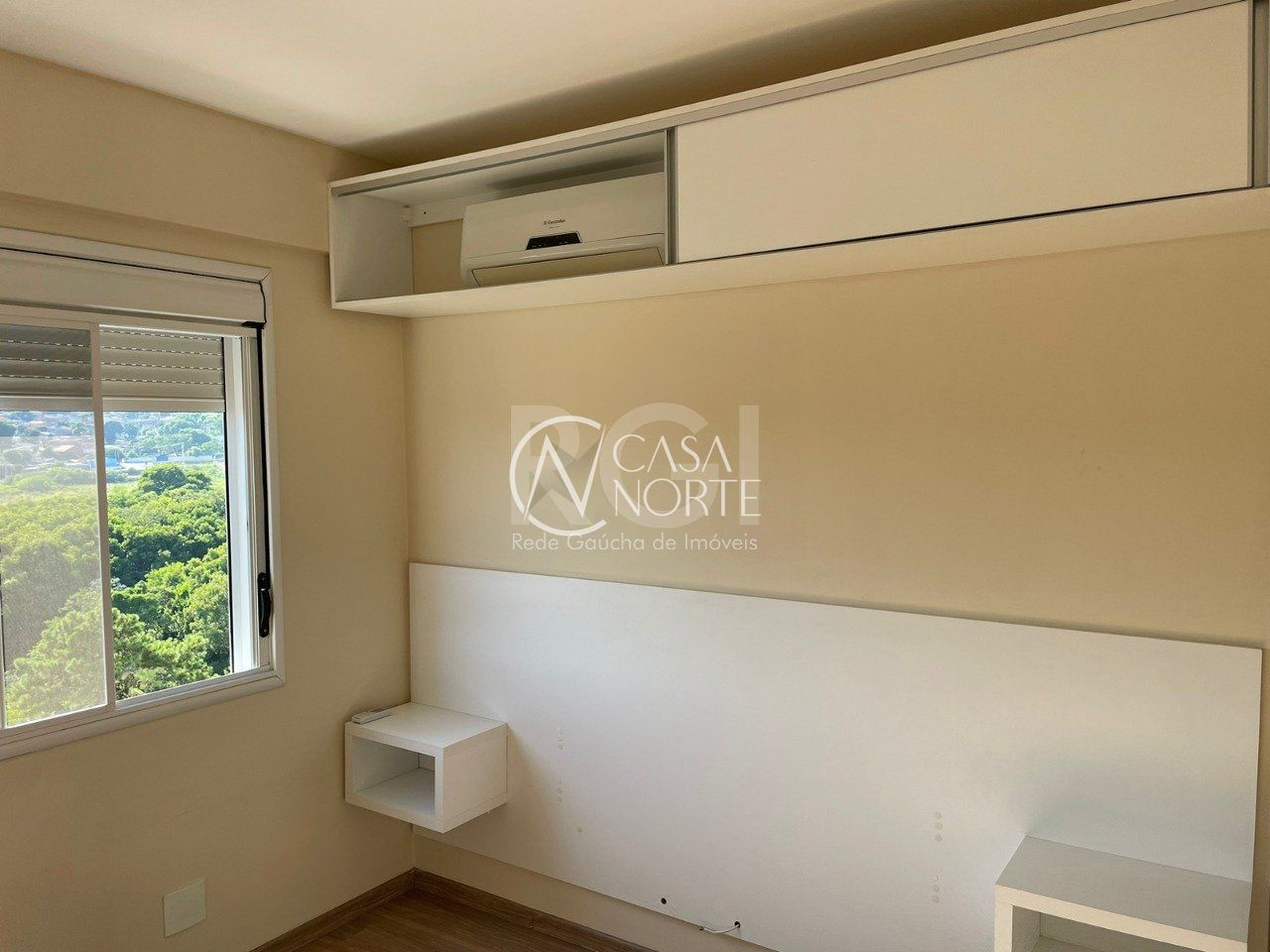 Apartamento à venda com 2 quartos, 74m², Rua Ney da Gama Ahrends no bairro Morro Santana em Porto Alegre