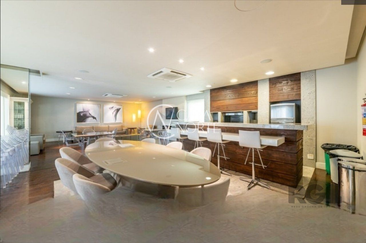 Apartamento à venda com 2 quartos, 264m², 2 suítes, 4 vagas, Rua Engenheiro Teixeira Soares no bairro Bela Vista em Porto Alegre