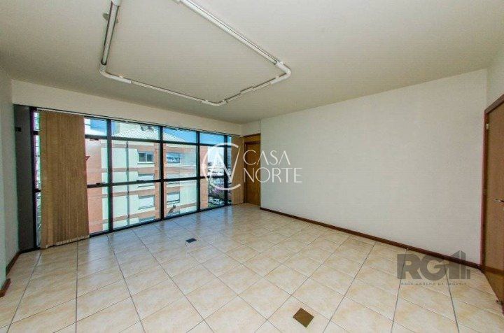 Prédio Comercial à venda , 1017m², 3 vagas, Rua Conde de Porto Alegre no bairro Floresta em Porto Alegre