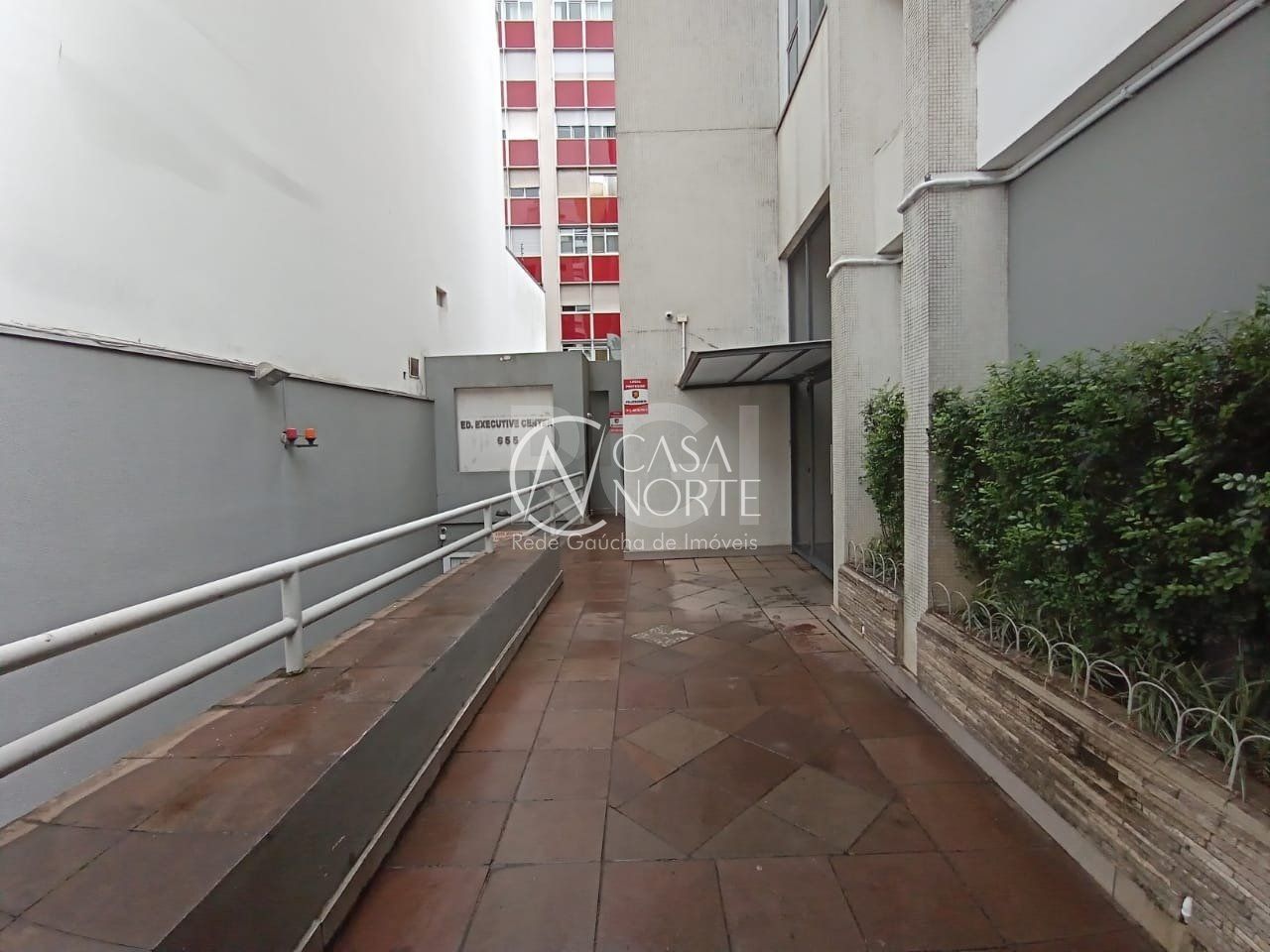 Sala Comercial à venda , 33m², Rua Quintino Bocaiuva no bairro Floresta em Porto Alegre