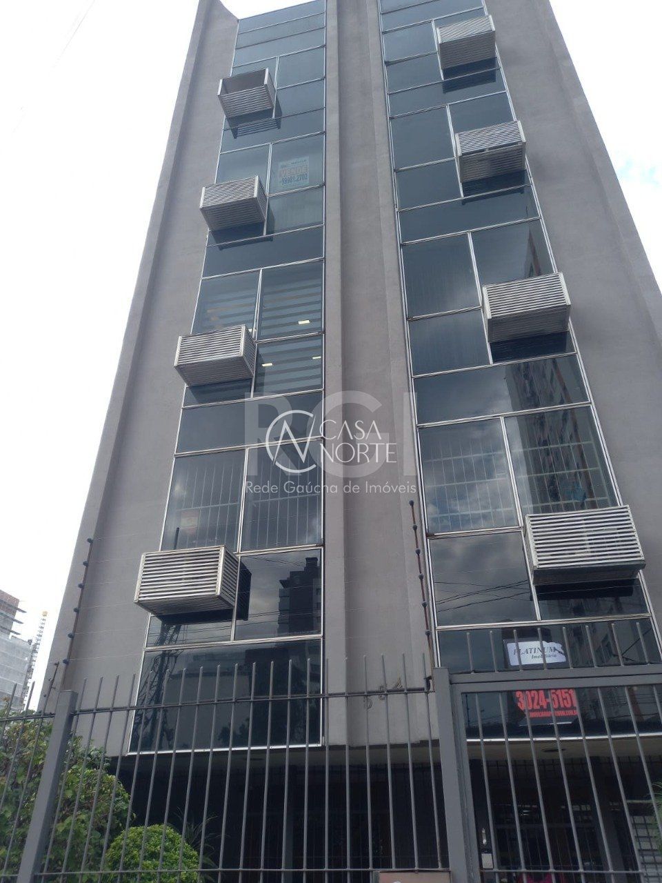 Sala Comercial à venda , 39m², Rua Quintino Bocaiuva no bairro Floresta em Porto Alegre