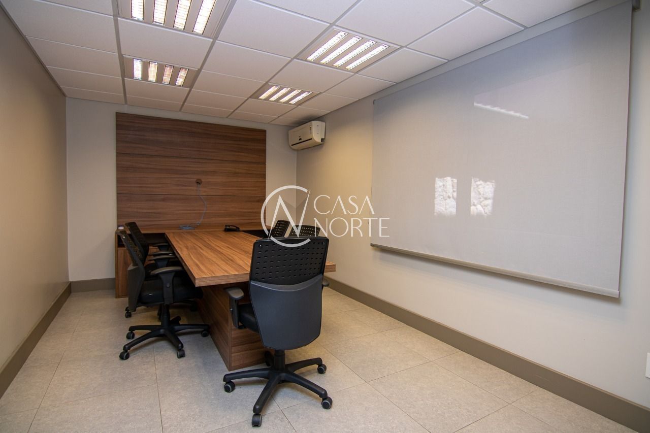 Casa Comercial à venda , 464m², Rua Ciro Gaviao no bairro Bela Vista em Porto Alegre