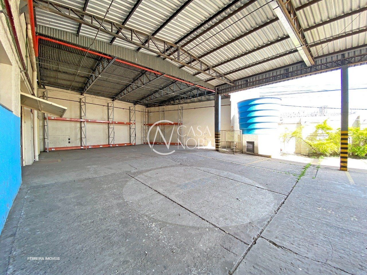 Prédio Comercial à venda , 2297m², 20 vagas, Rua Gaspar Martins no bairro Floresta em Porto Alegre