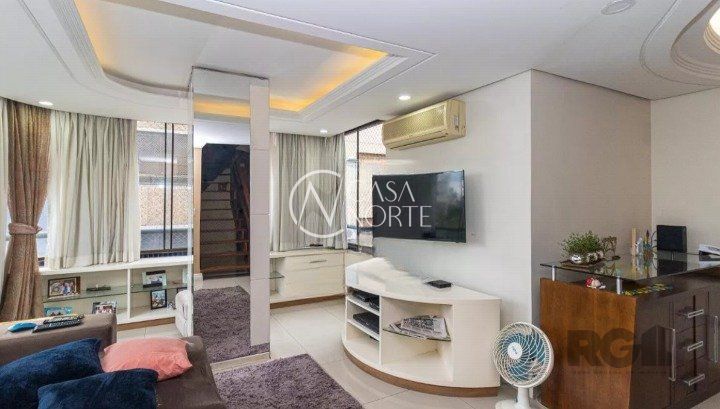 Cobertura à venda com 3 quartos, 200m², 1 suíte, 2 vagas, Avenida Lageado no bairro Petrópolis em Porto Alegre