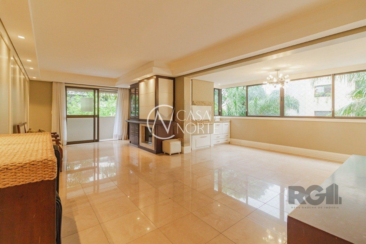 Apartamento à venda com 3 quartos, 142m², 1 suíte, 2 vagas, Avenida Luiz Manoel Gonzaga no bairro Três Figueiras em Porto Alegre