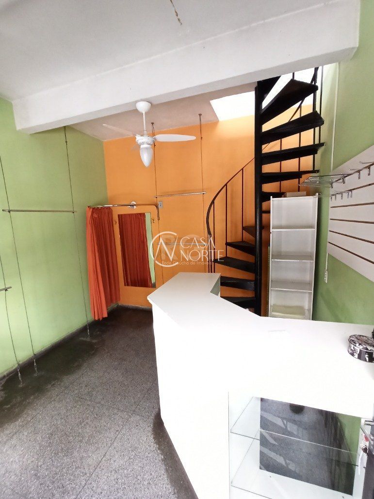 Loja à venda , 40m², Avenida da Azenha no bairro Azenha em Porto Alegre