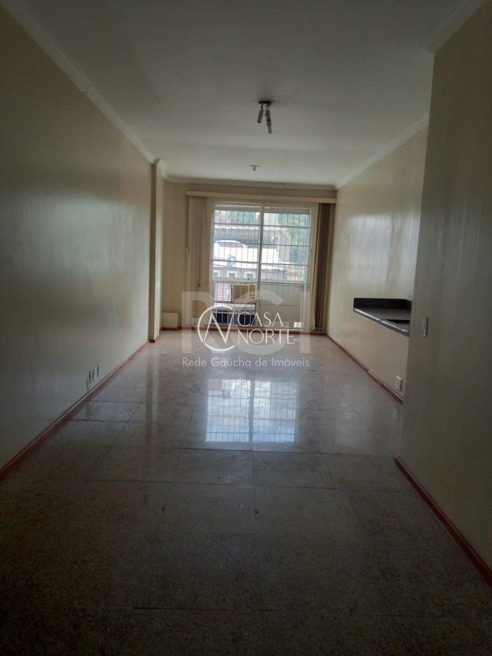 Sala Comercial à venda , 39m², Rua Quintino Bocaiuva no bairro Floresta em Porto Alegre