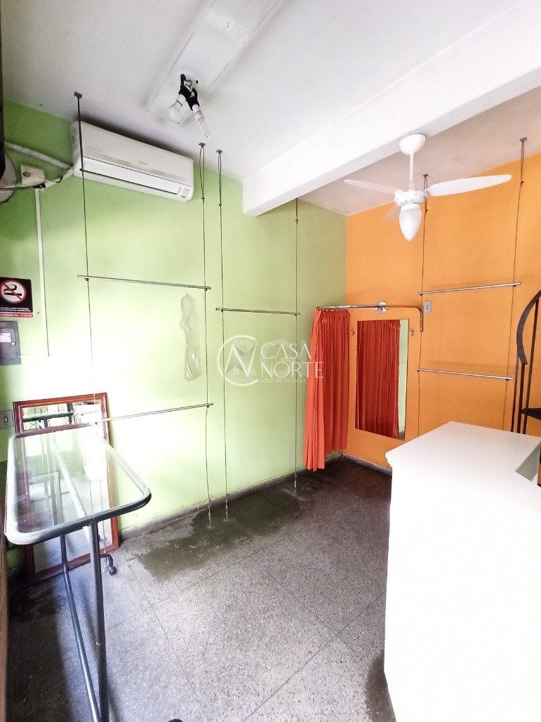 Loja à venda , 40m², Avenida da Azenha no bairro Azenha em Porto Alegre