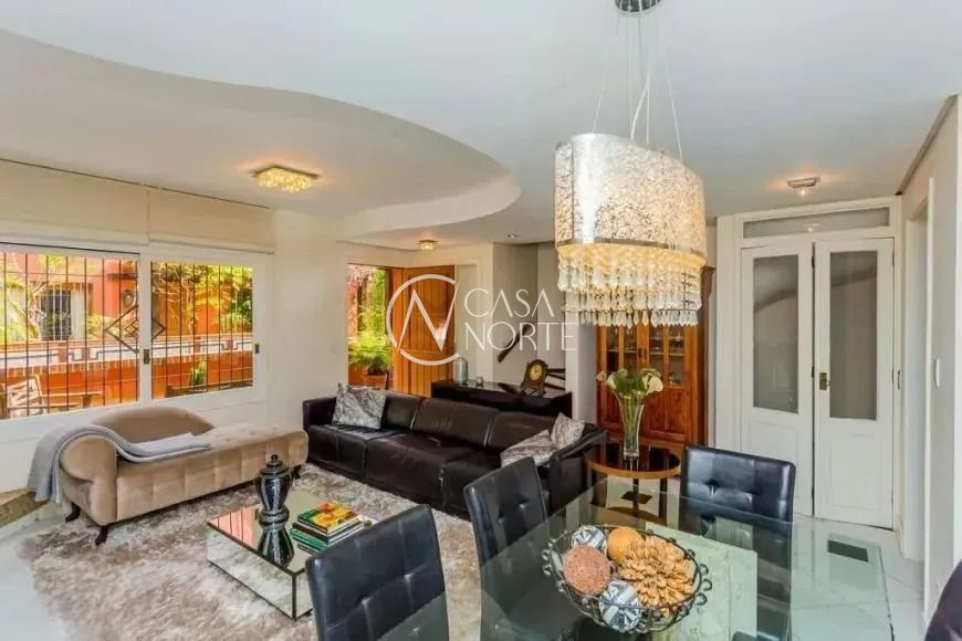 Casa de Condomínio à venda com 3 quartos, 214m², 1 suíte, 1 vaga, Rua Tremembé no bairro Vila Jardim em Porto Alegre