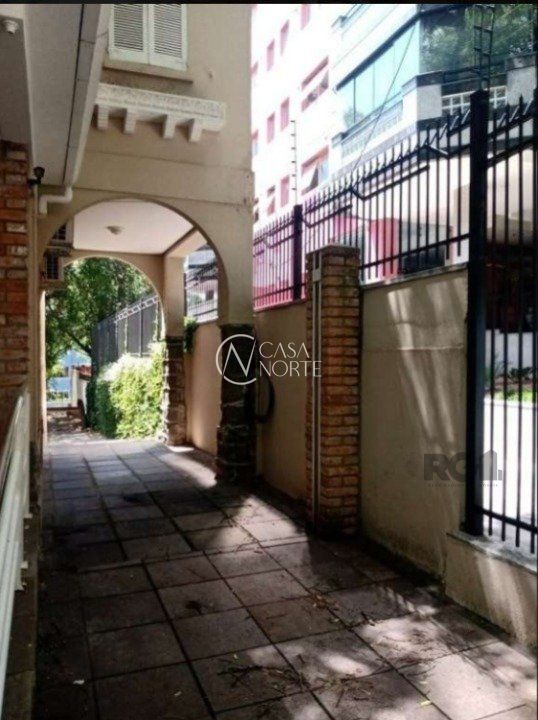Casa Comercial à venda , 400m², Rua Goncalo de Carvalho no bairro Floresta em Porto Alegre