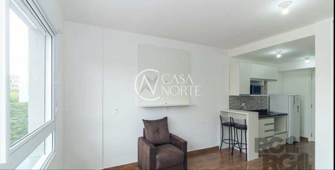 Apartamento à venda com 1 quarto, 27m², 1 vaga, Avenida dos Cubanos no bairro Partenon em Porto Alegre