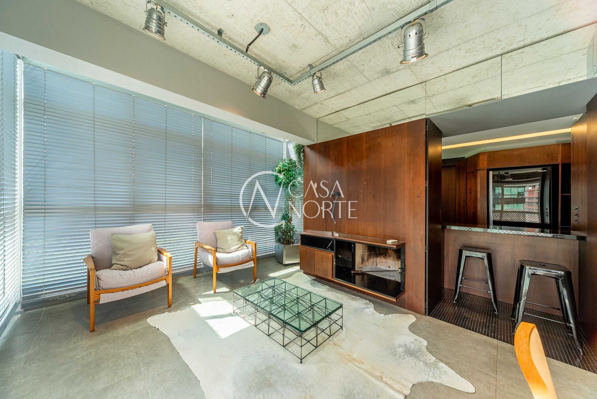 Apartamento à venda com 2 quartos, 105m², 1 suíte, 2 vagas, Avenida Itajaí no bairro Petrópolis em Porto Alegre