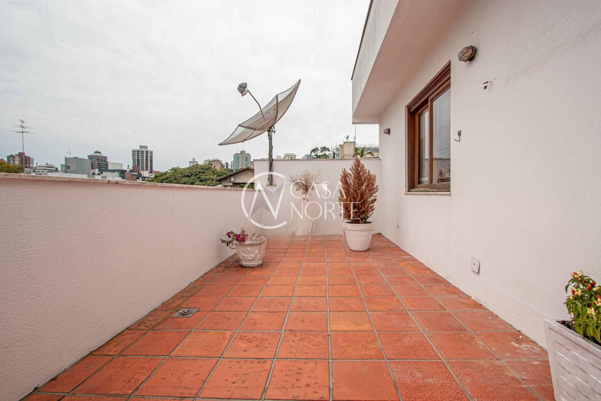 Cobertura à venda com 3 quartos, 155m², 1 suíte, 2 vagas, Rua Tenente-Coronel Fabrício Pilar no bairro Mont Serrat em Porto Alegre