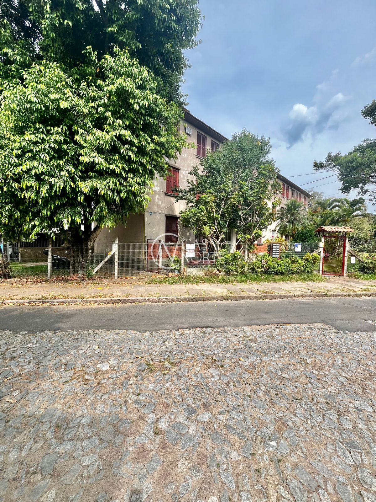 Apartamento à venda com 2 quartos, 51m², 1 vaga, Rua Tuparaí no bairro Passo da Areia em Porto Alegre