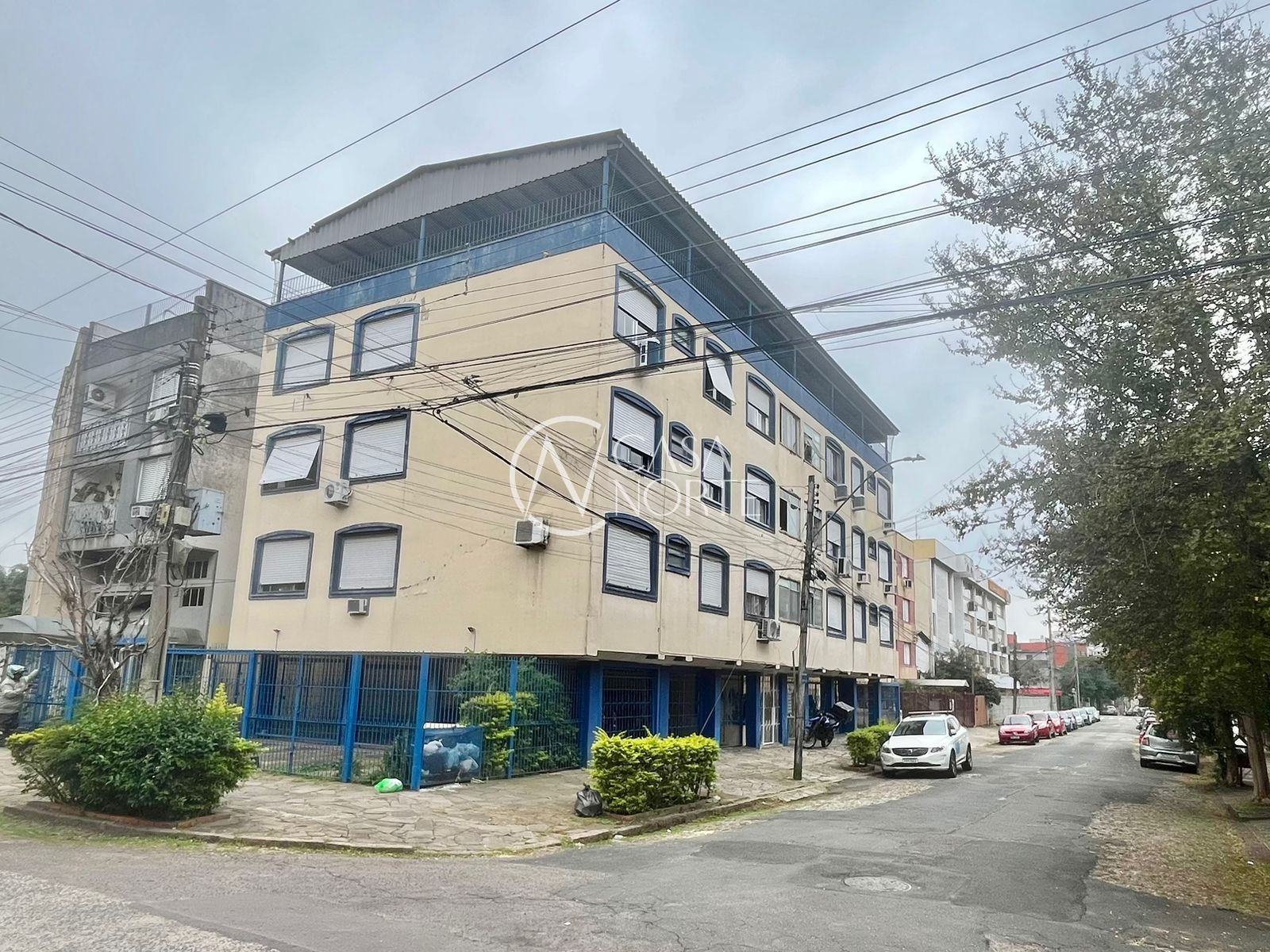 Apartamento à venda com 2 quartos, 59m², 1 vaga, Rua Sorocaba no bairro Passo da Areia em Porto Alegre