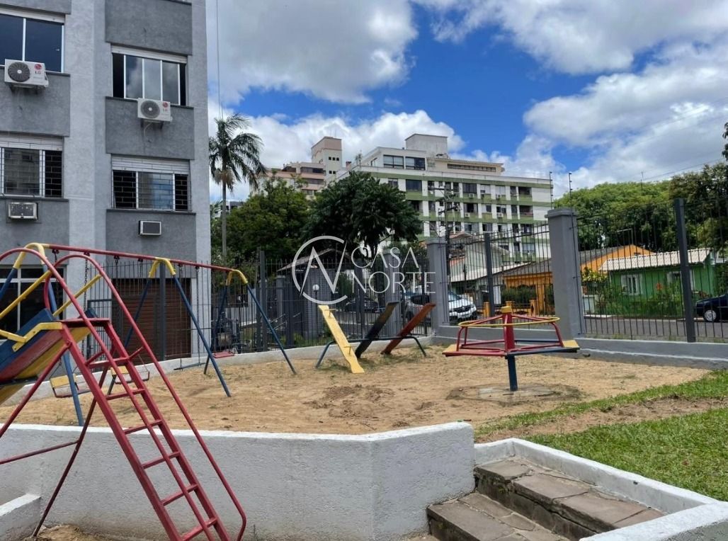 Apartamento à venda com 2 quartos, 58m², 1 vaga, Rua Alberto Silva no bairro Vila Ipiranga em Porto Alegre