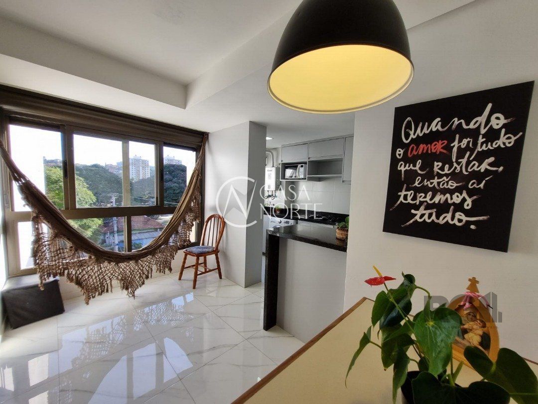 Apartamento à venda com 2 quartos, 62m², 1 suíte, 1 vaga, Rua Coronel Aristides no bairro Camaquã em Porto Alegre