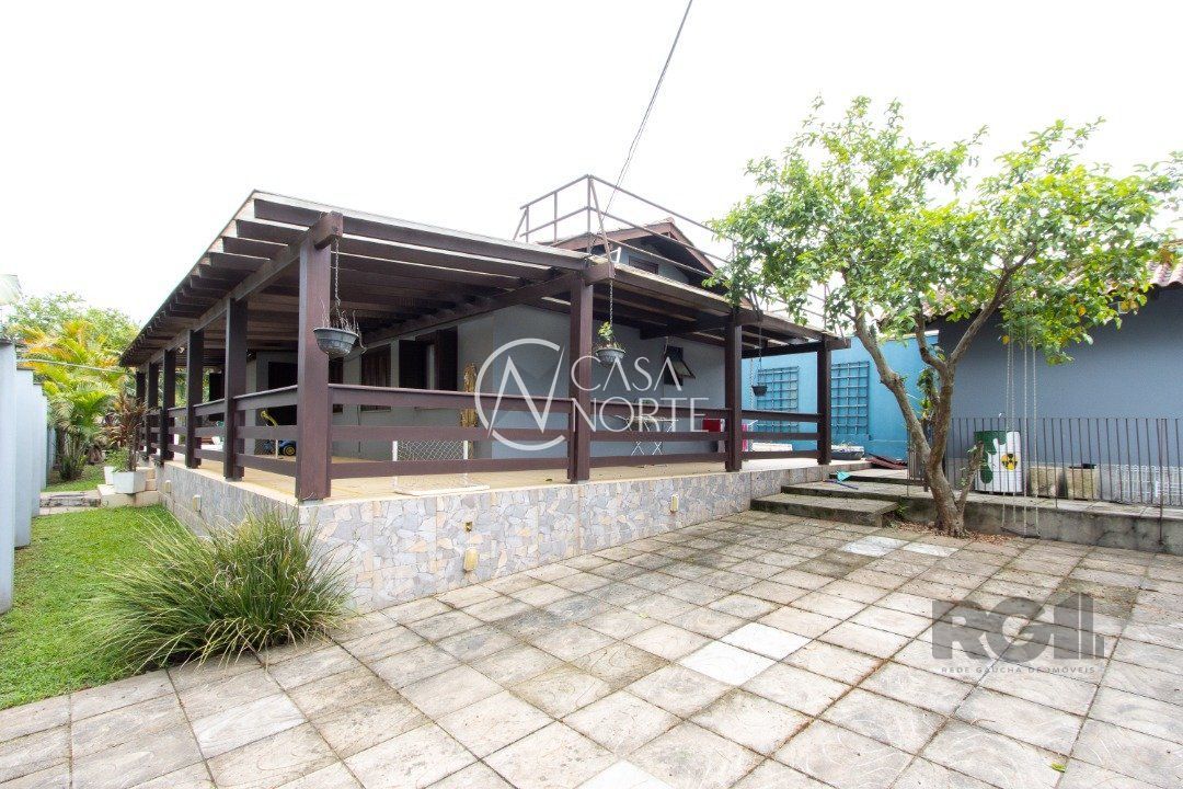 Casa à venda com 3 quartos, 161m², 1 suíte, 2 vagas, Estrada Maria Altina no bairro Hípica em Porto Alegre