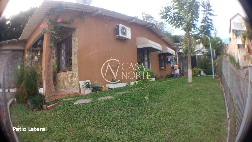 Casa à venda com 3 quartos, 232m², 1 suíte, 4 vagas, Estrada João Passuelo no bairro Vila Nova em Porto Alegre