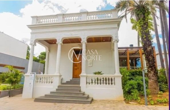 Casa de Condomínio à venda com 3 quartos, 211m², 2 suítes, 2 vagas, Avenida Clemenciano Barnasque no bairro Teresópolis em Porto Alegre