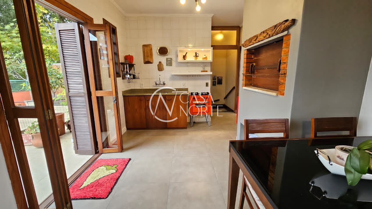 Cobertura à venda com 3 quartos, 133m², 1 suíte, 2 vagas, Rua Doutor Barcelos no bairro Tristeza em Porto Alegre