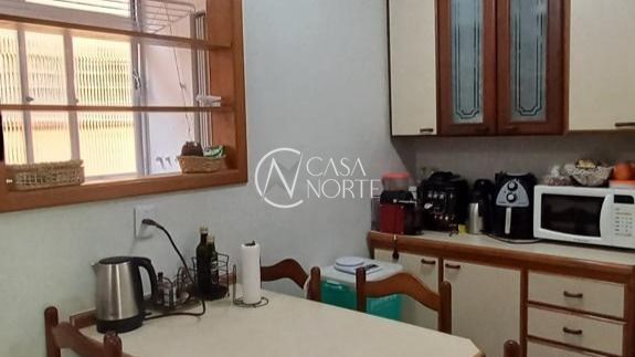 Apartamento à venda com 3 quartos, 75m², Rua Eurico Lara no bairro Medianeira em Porto Alegre