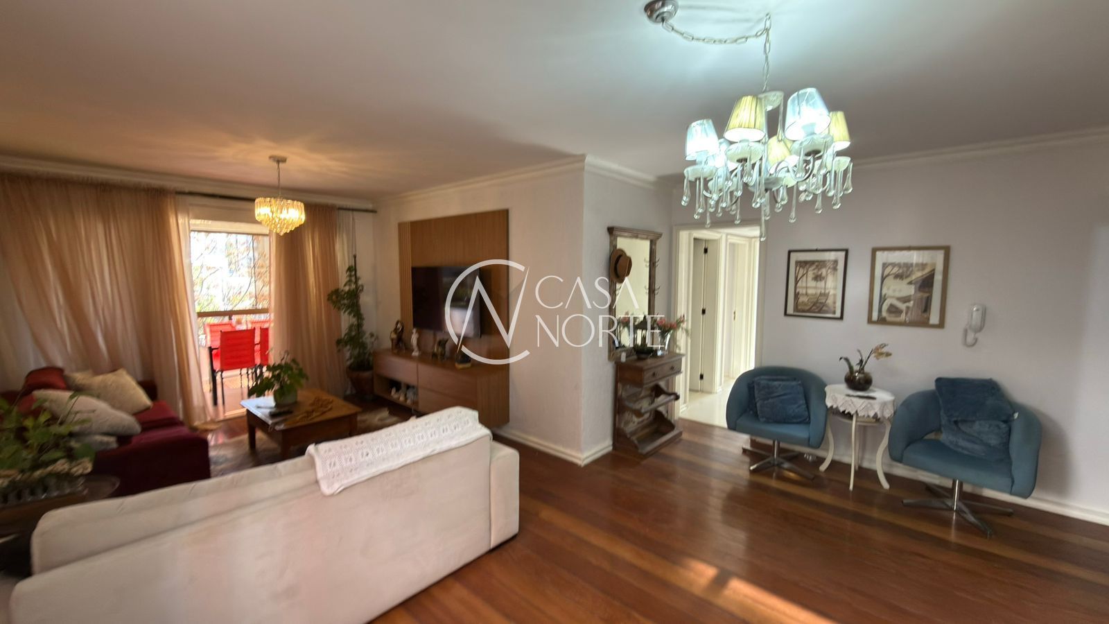 Apartamento à venda com 3 quartos, 118m², 1 suíte, 2 vagas, Rua Luzitana no bairro Higienópolis em Porto Alegre