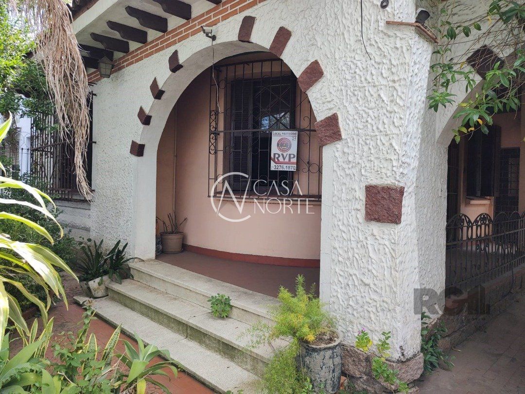 Casa Comercial à venda , 200m², 4 vagas, Rua Coronel Aparício Borges no bairro Glória em Porto Alegre