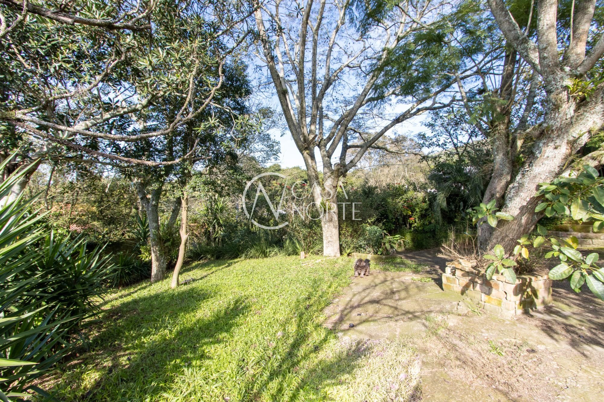 Casa à venda com 3 quartos, 130m², 1 suíte, 3 vagas, Rua Tapera no bairro Hípica em Porto Alegre