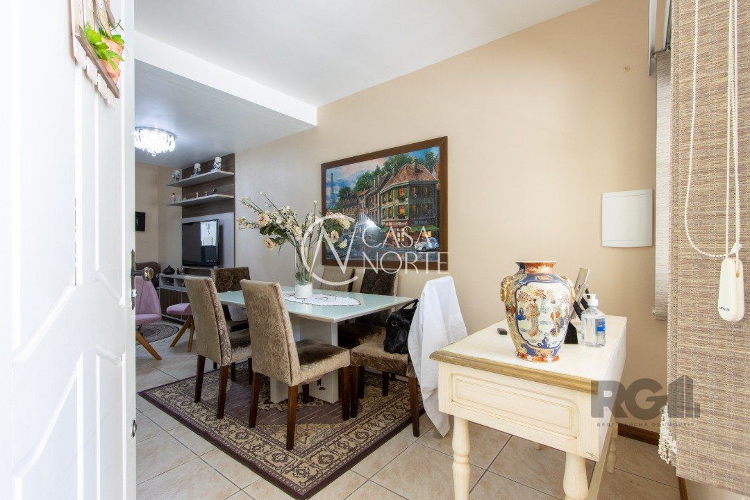 Casa à venda com 3 quartos, 154m², 1 suíte, 1 vaga, Rua Helio Felix Frey no bairro Espírito Santo em Porto Alegre