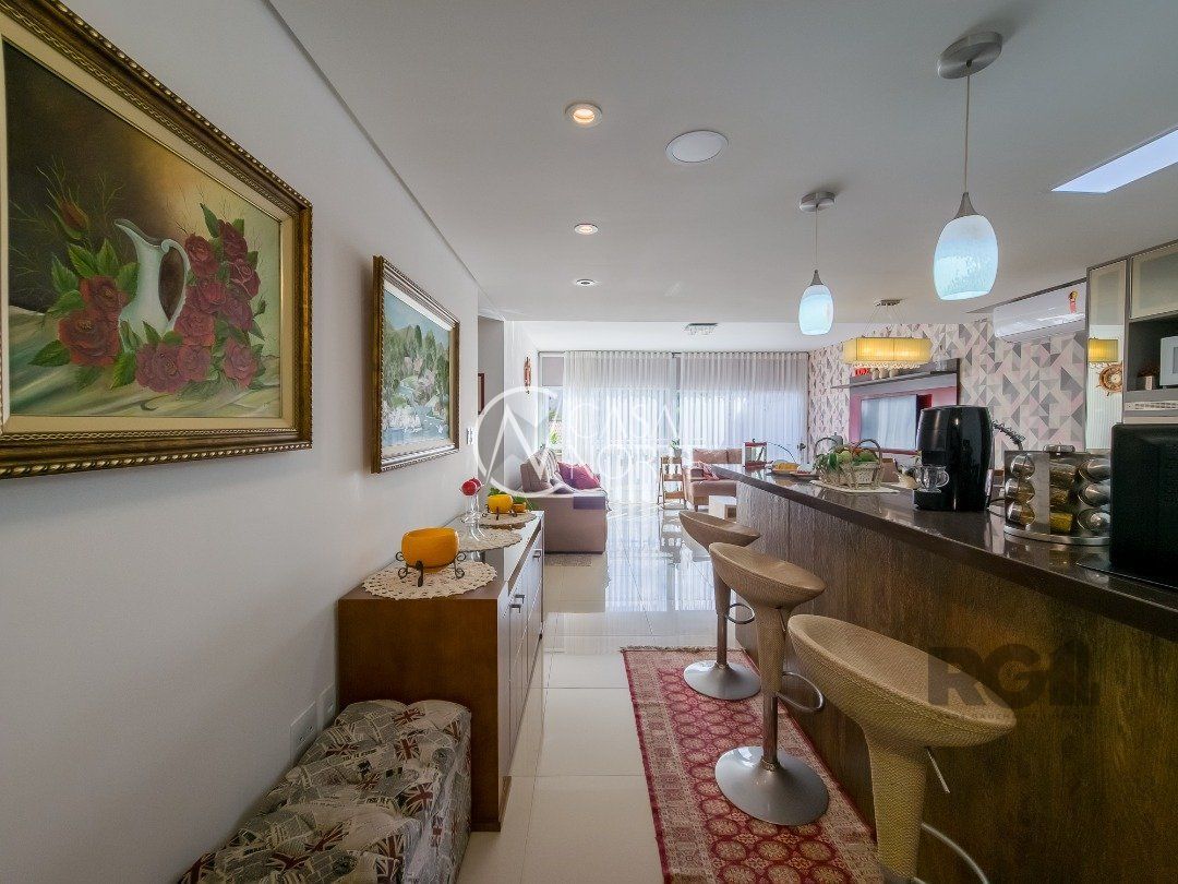 Apartamento à venda com 3 quartos, 149m², 1 suíte, 2 vagas, Rua Coronel Aristides no bairro Camaquã em Porto Alegre